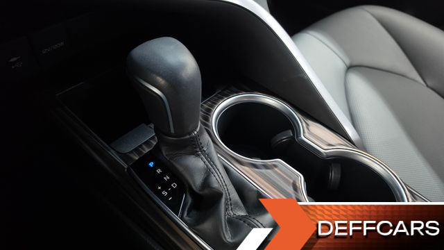 Toyota CAMRY 2.5 купить на сайте DeffCars
