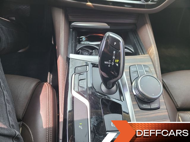 BMW 5-SERIES 530i Luxury Plus купить на сайте DeffCars
