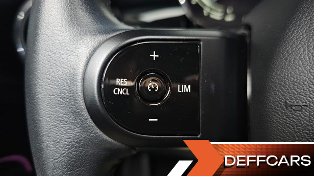 Mini COOPER 5-Door Classic Plus 3rd купить на сайте DeffCars