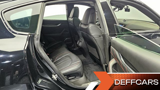 Maserati LEVANTE 3.0 AWD GranSport купить на сайте DeffCars
