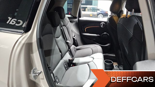 Mini COOPER 5Door Classic Third Generation купить на сайте DeffCars