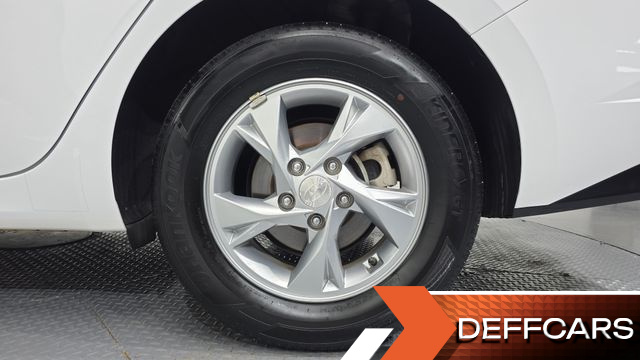 Hyundai AVANTE 1.6 Modern купить на сайте DeffCars