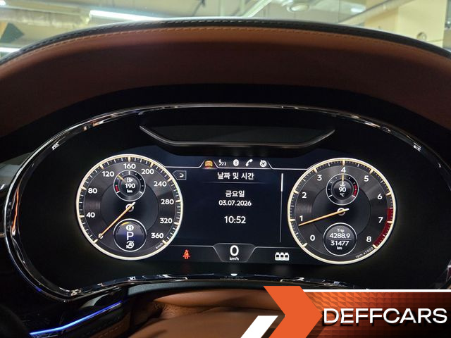 Bentley FLYING SPUR 4.0 купить на сайте DeffCars