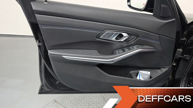 BMW 3-SERIES 320i M Sport купить на сайте DeffCars