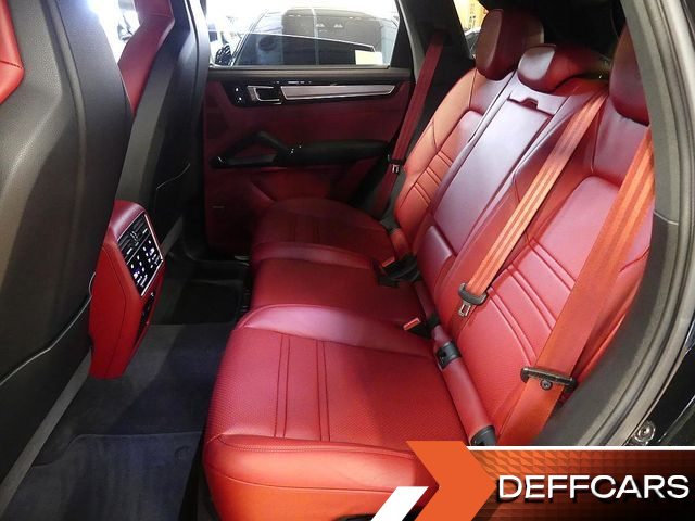 Porsche CAYENNE 3.0 PLATINUM EDITION купить на сайте DeffCars