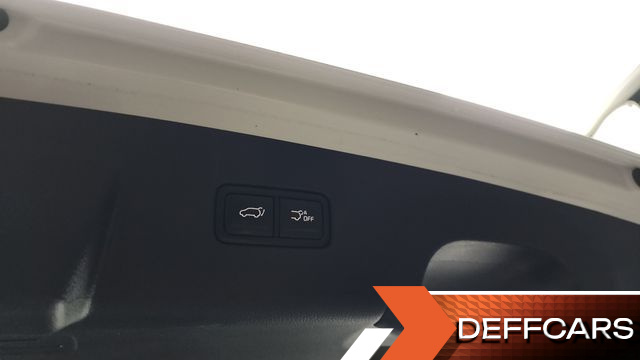 Kia CARNIVAL 9-Seater Signature купить на сайте DeffCars