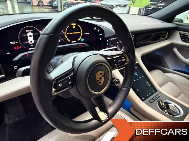 Porsche TAYCAN 4S купить на сайте DeffCars