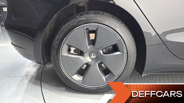Tesla MODEL 3 Long Range AWD купить на сайте DeffCars