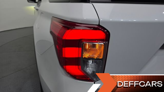 Ford EXPLORER 3.0 Platinum 4WD купить на сайте DeffCars