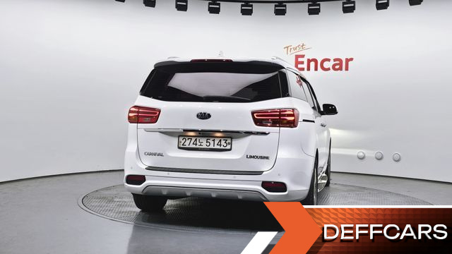 Kia CARNIVAL 7-Seater Limousine President купить на сайте DeffCars