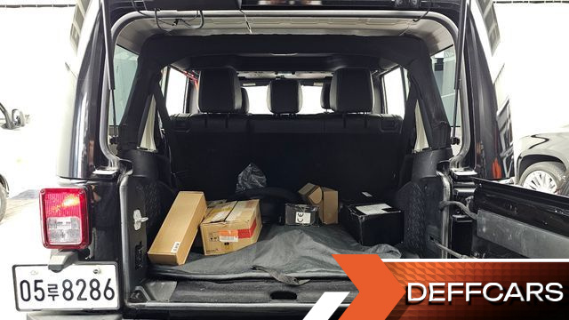 Jeep WRANGLER 3.6 Sahara 4Door купить на сайте DeffCars