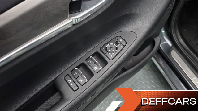 Hyundai GRANDEUR 2.5 Premium Choice купить на сайте DeffCars