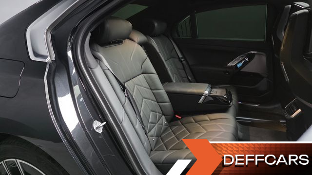 BMW 7-SERIES 740d xDrive M Sport купить на сайте DeffCars