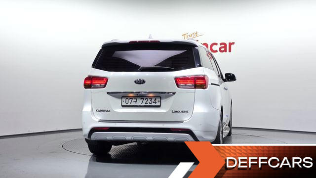 Kia CARNIVAL 7-seater Limousine VIP купить на сайте DeffCars