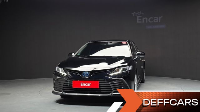 Toyota CAMRY 2.5 LE Hybrid купить на сайте DeffCars