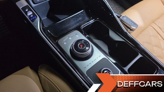 Kia SORENTO Diesel 2.2 2WD Signature купить на сайте DeffCars