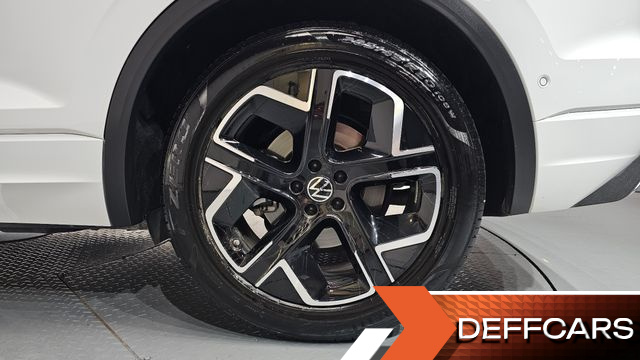 Volkswagen TOUAREG 3.0 TDI Prestige купить на сайте DeffCars