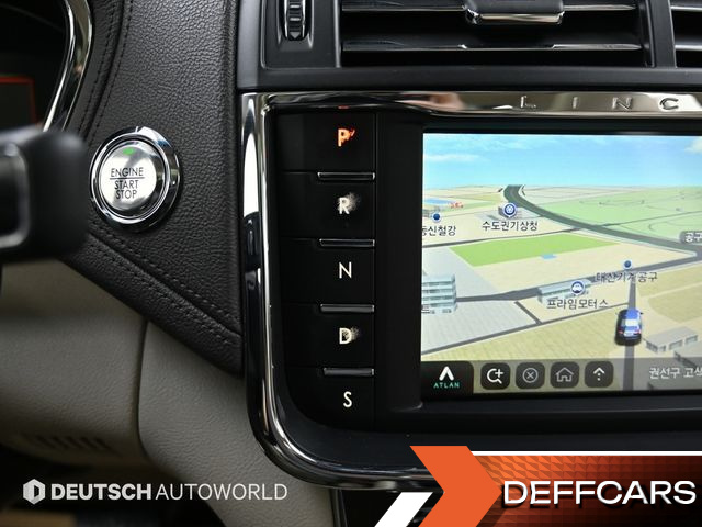 Lincoln CONTINENTAL 3.0 AWD купить на сайте DeffCars