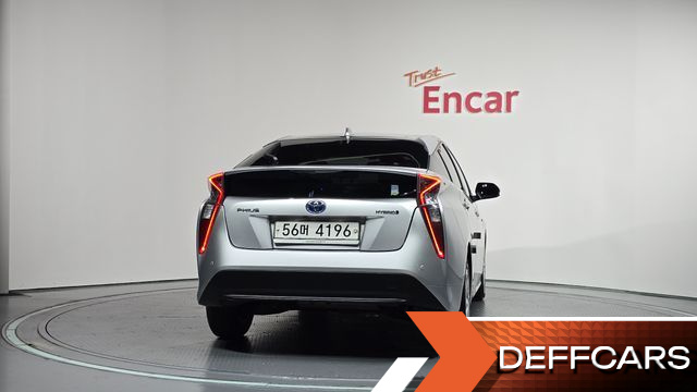 Toyota PRIUS 1.8 E купить на сайте DeffCars