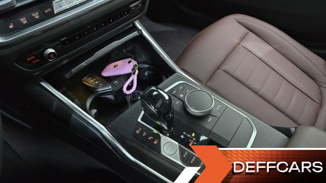 BMW 3-SERIES 330e Luxury купить на сайте DeffCars