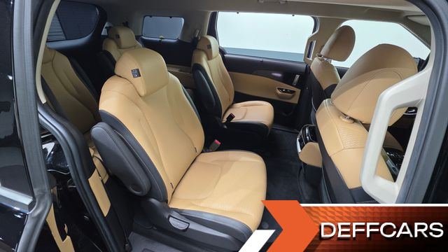Kia CARNIVAL Gasoline 9-Seater Signature купить на сайте DeffCars