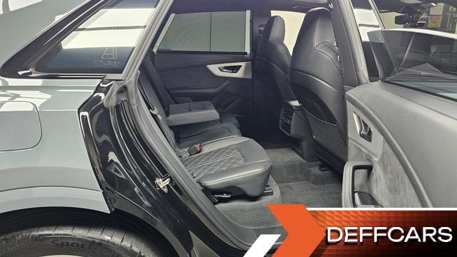 Audi Q8 55 TFSI Quattro Premium купить на сайте DeffCars