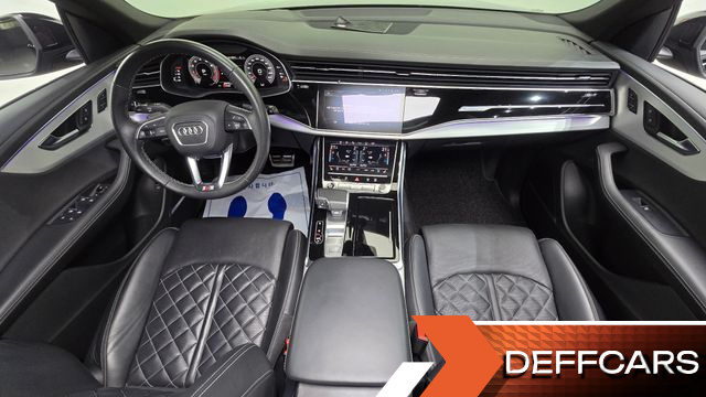 Audi Q8 55 TFSI Quattro Premium купить на сайте DeffCars