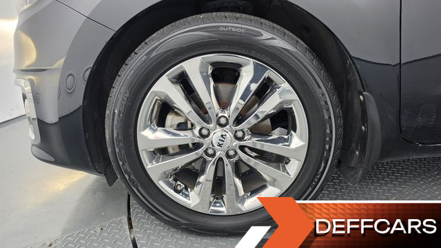 Kia CARNIVAL 9-seater Prestige купить на сайте DeffCars
