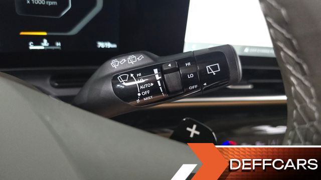 Kia CARNIVAL Gasoline 7-Seater Signature купить на сайте DeffCars