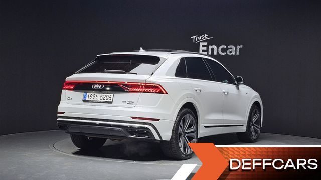 Audi Q8 55 TFSI Quattro Premium купить на сайте DeffCars