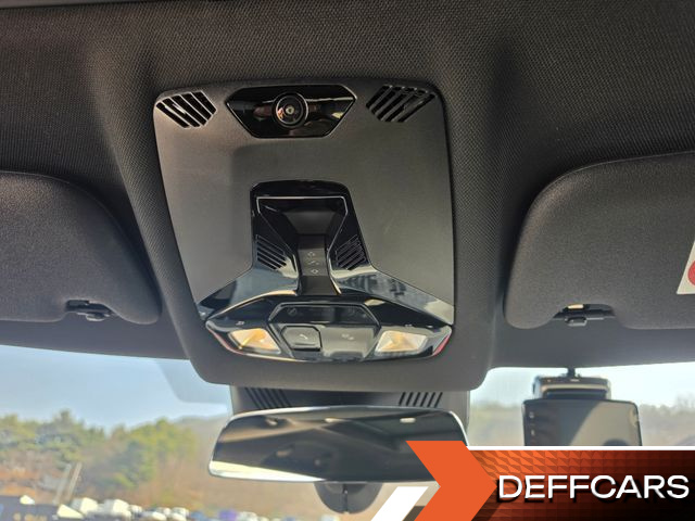 Mini COOPER Favoured купить на сайте DeffCars