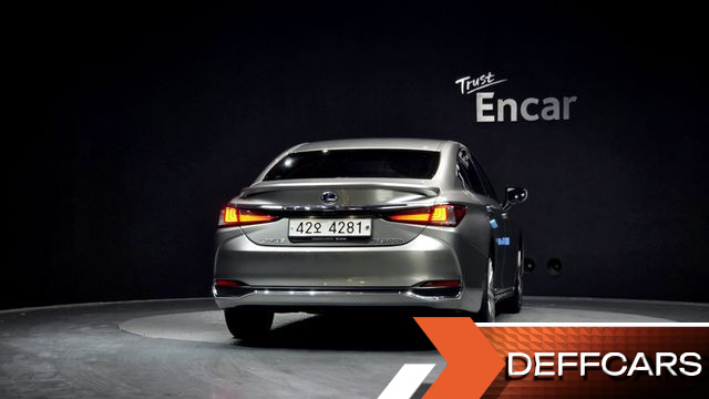 Lexus ES Luxury Plus купить на сайте DeffCars