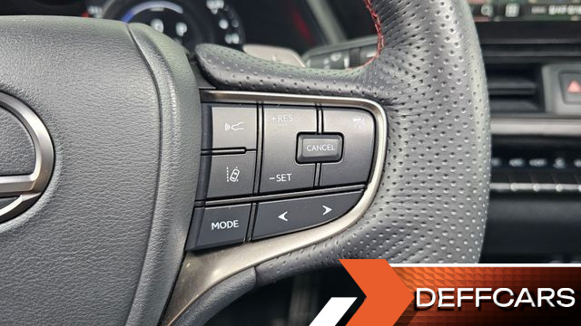 Lexus UX 2.0 F-Sport 2WD купить на сайте DeffCars