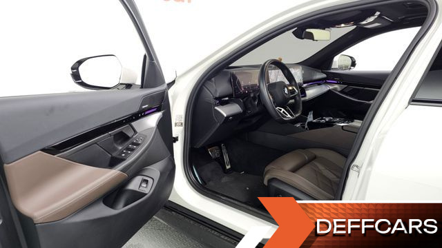 BMW 5-SERIES 520i M Sport купить на сайте DeffCars