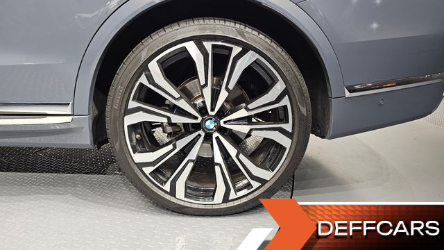 BMW X7 xDrive 40i Design Pure Excellence 6-Seater купить на сайте DeffCars