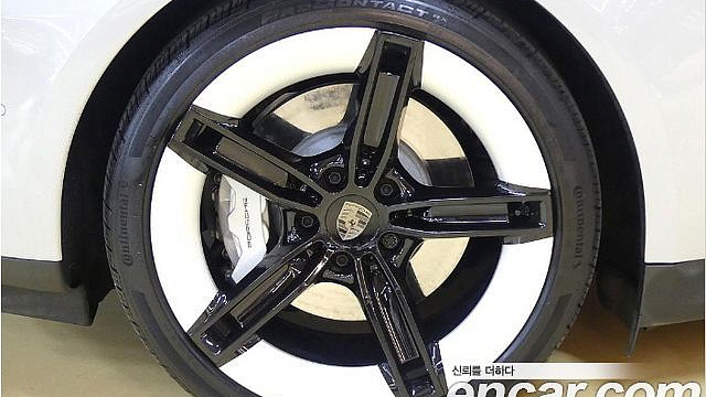 Porsche TAYCAN Turbo купить на сайте DeffCars