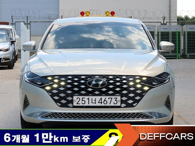 Hyundai GRANDEUR 2.5 Calligraphy купить на сайте DeffCars