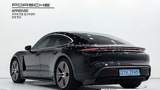 Porsche TAYCAN Base купить на сайте DeffCars