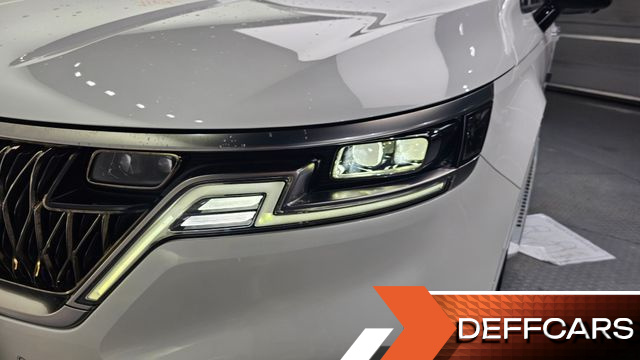 Kia CARNIVAL Gasoline 4-Seater Hi-Limousine Signature купить на сайте DeffCars