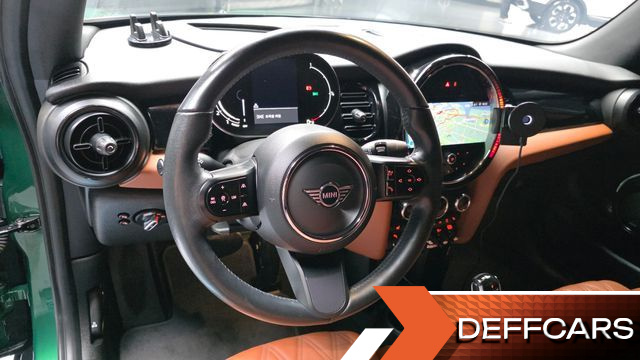 Mini COOPER CONVERTIBLE Classic Third Generation купить на сайте DeffCars