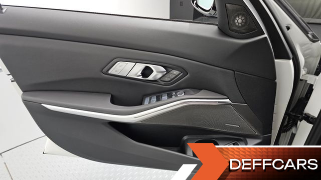 BMW 3-SERIES 320i M Sport купить на сайте DeffCars