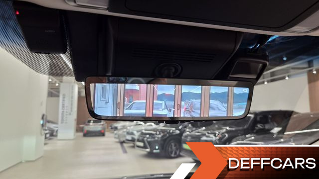 Lexus LM 500h Royal купить на сайте DeffCars