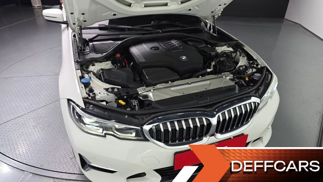 BMW 3-SERIES 320i Luxury купить на сайте DeffCars