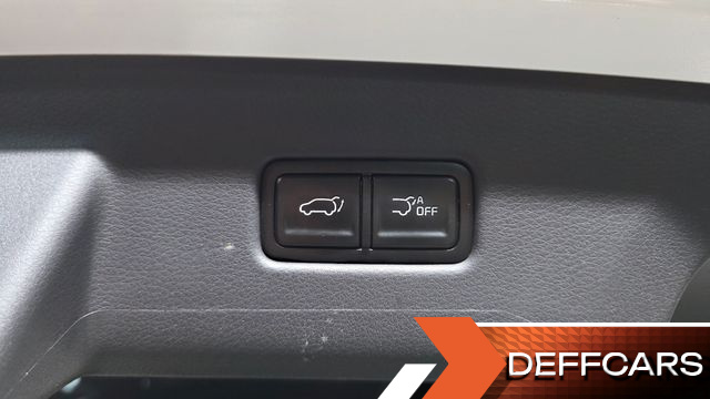 Kia CARNIVAL 9-Seater Noblesse купить на сайте DeffCars
