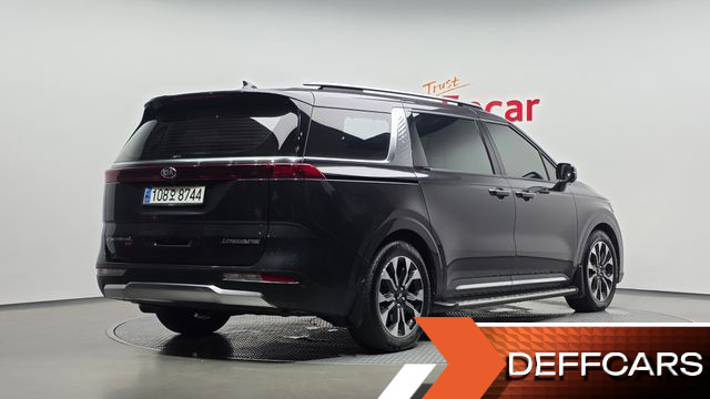 Kia CARNIVAL Gasoline 7-Seater Signature купить на сайте DeffCars