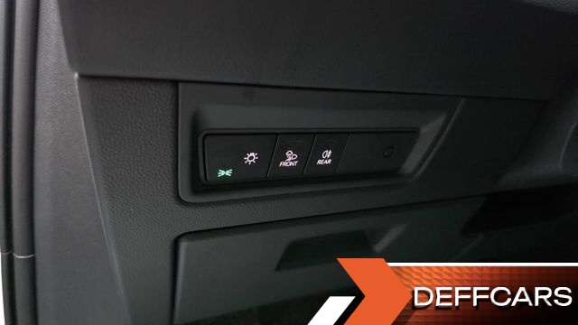 Volkswagen TOUAREG 3.0 TDI Prestige купить на сайте DeffCars