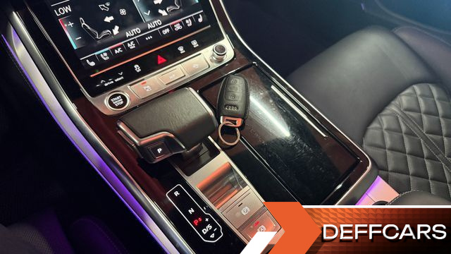 Audi Q8 55 TFSI Quattro Premium купить на сайте DeffCars