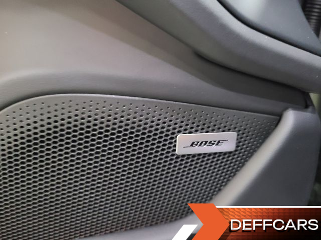 Porsche TAYCAN Turbo S купить на сайте DeffCars