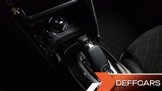 Peugeot 2008 1.5 BlueHDi GT Line купить на сайте DeffCars
