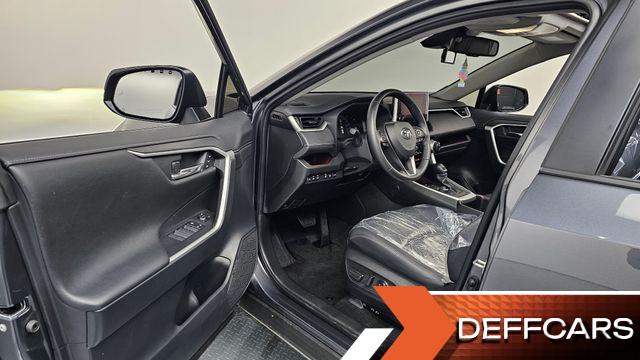 Toyota RAV4 2,5 4WD Hybrid LTD купить на сайте DeffCars